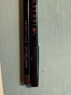 Anastasia Beverly Hills Lip Liner - Obscura Brown one